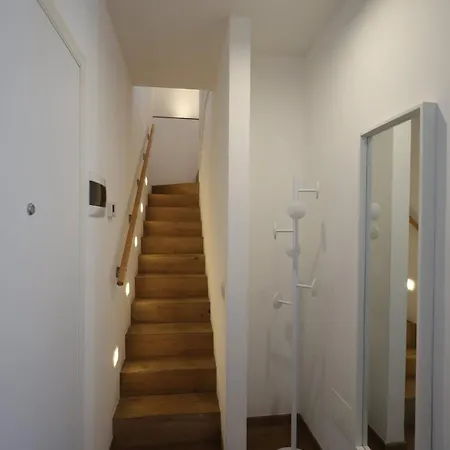 Happy Apartment *